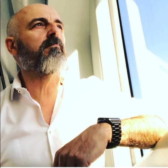 Meet your Posher, Larson - Picture 1 of 1